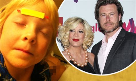 Tori spelling naked - Although always loving parents to their two children, Tori Spelling and Dean McDermott are letting it all hang out in front of Liam, 2, and Stella, 1, as the reality starlet reveals nude photos of ...